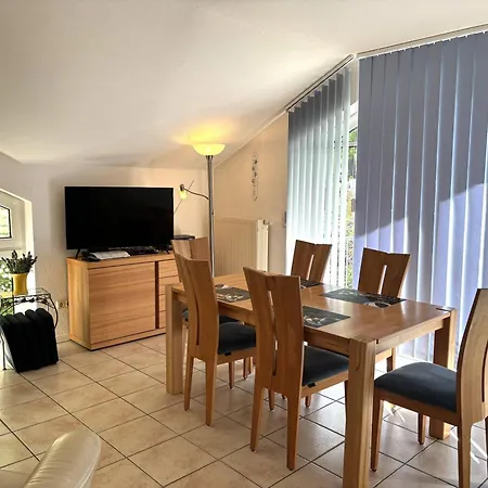Haus Oie Idyll Mit Balkon 10 Minuten Zum * Zinnowitz
